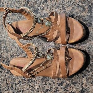 Tan Wedges